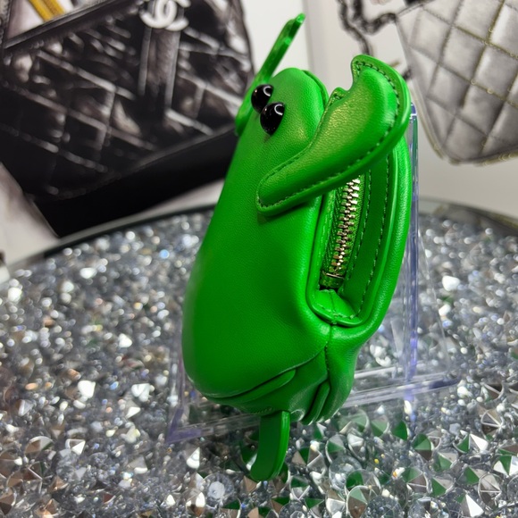 Kate Spade Shelly Crab Wristlet in green smooth leather NWOT - Picture 9 of 13